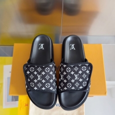 Louis Vuitton Slippers